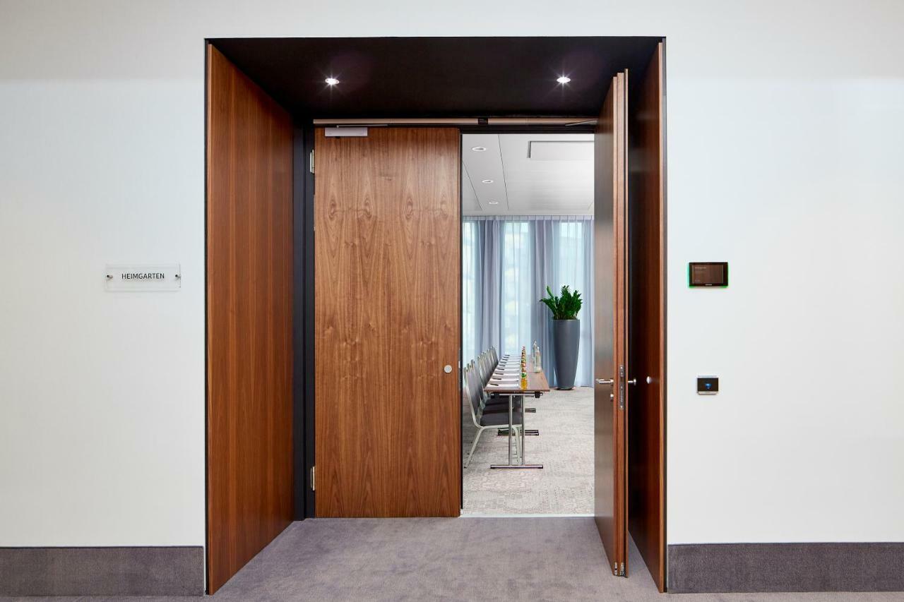 ハイペリオン ホテル ミュンヘン エクステリア 写真 Automatic door